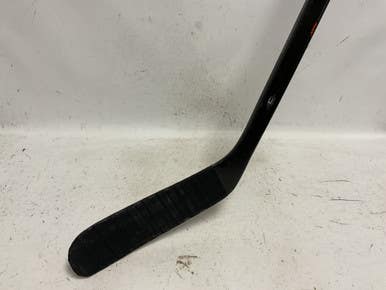 Used Bauer Supreme 2s Pro Senior One Piece Left Grip Black And Orange 105 Flex 11855-s000199706