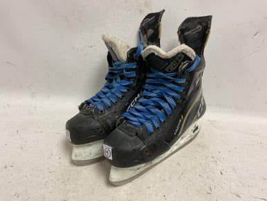 Used Ccm As-580 Intermediate Hockey Skate Intermediate 4.0 11855-s000200122