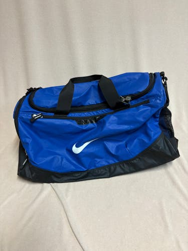 Blue Adult Unisex Large/Extra large (used)