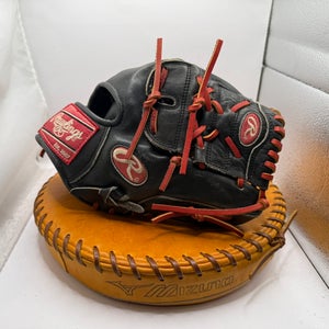 Pitcher's RH Rawlings Heart of the Hide Baseball Glove 11.5" (Used)