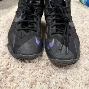 Men's Size M 11.5 (W 12.5) Nike Lebron 11 Shoes (New)