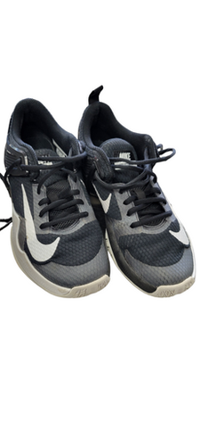 Used Nike Senior 7.5 Volleyball Shoes 11497-s000141739