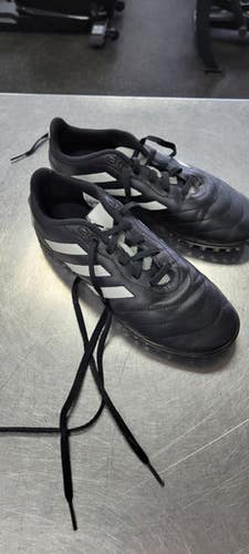 Used Adidas Soccer Turf Shoes Black Junior 04 11497-s000153594