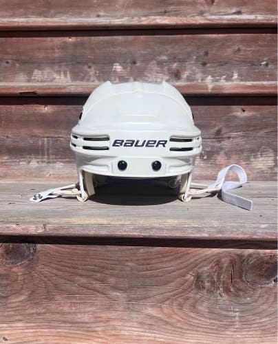 Bauer 4500 Helmet Size Medium