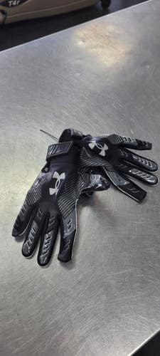 Used Under Armour Small Fb Gloves Black Sm 11497-s000156529