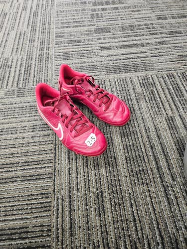 Used Nike Soccer Cleats Red Junior 02.5 11769-s000027849
