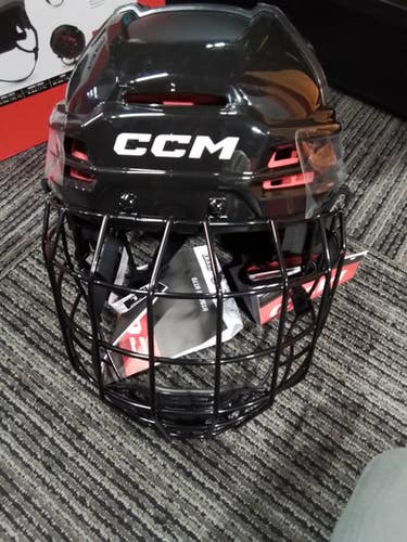 New Ccm Tacks 70 L Helmet 11769-ccmtacks70l