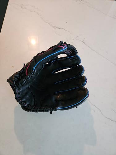Wilson RH Infield Baseball Glove 11.5" (Used)