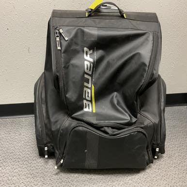 Used Bauer Elite Jr Hockey Wheeled Black 11855-s000199831