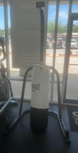 Used Everlast Bag Stand Boxing Heavy Bag None 100 Lb 11497-s000158173