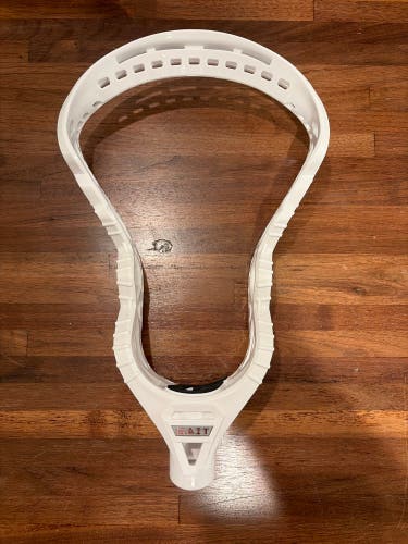 Gait Unstrung Defense Head