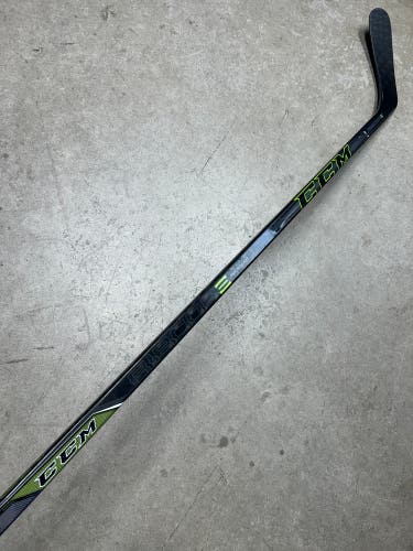 90 Flex P29 Senior CCM Ribcore Reckoner Left Hand Hockey Stick Pro Stock NHL (New)