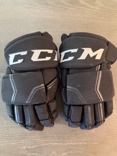 CCM HGQL Pro Stock Hockey Gloves 14” Stars 5140