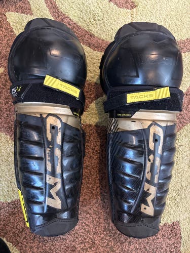 Junior CCM Tacks AS-V Pro 12" Shin Pads (Used)