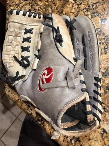 Rawlings 12.5” Softball Glove