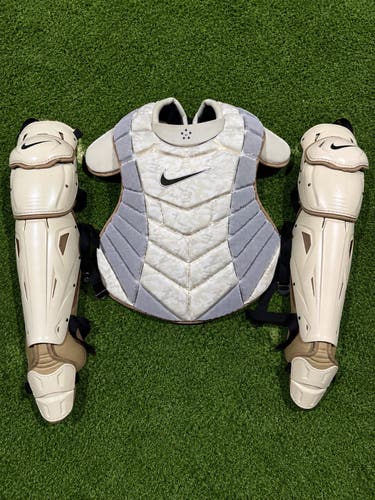 18” Armed Forces Day Nike Diamond Elite Catcher's Set