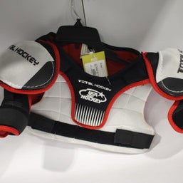 Used Total Hockey Usa Shldr Pads Yt Lg Hockey Shoulder Pads 11847-s000010059