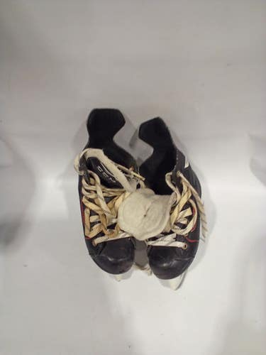 Used Ccm Rbz Junior 02 Ice Hockey Skates 11847-s000014712
