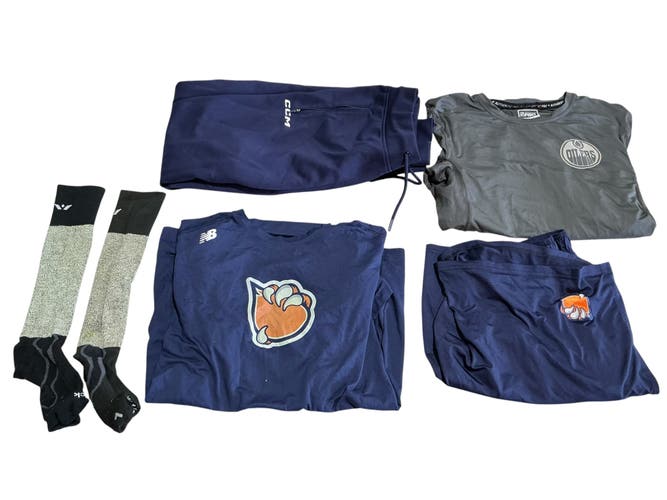 Large Bakersfield Condors Hockey Apparel Bundle (Used) 3838 (A R3 S4 L2)