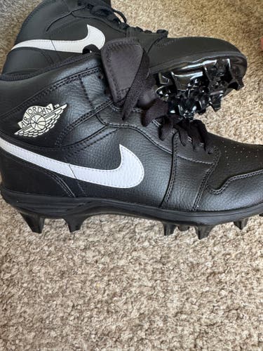 Men's Size M 8.5 (W 9.5) Air Jordan Molded Cleats (New)
