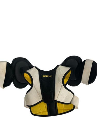 Used Bauer One40 Youth Shoulder Pads Md 11847-s000028081