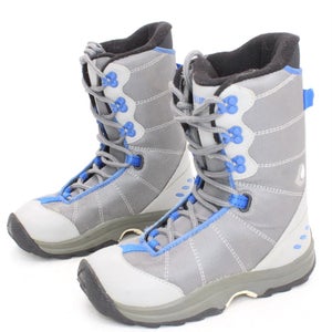 Liquid LS3 Junior Snowboard Boots - Size 4 / Mondo 22 Used