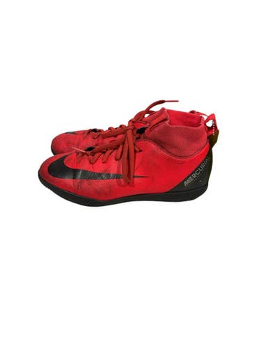 Used Nike Soccer Cleats Red Junior 03.5 11847-s000030028