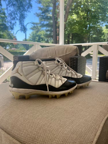 Jordan 11 Mid TD DMP Gratitude Molded Cleats Men's Size M 7.0 (Used)