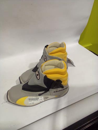 Used Salomon W 05-05.5 Jr 03.5-04 Women's Cross Country Ski Boots 11847-s000015211