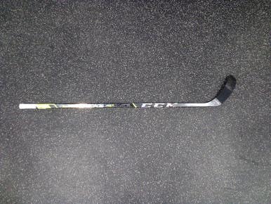 Used Ccm Super Tacks 85 Flex Pattern 5 Intermediate One Piece Sticks 11847-s000019737