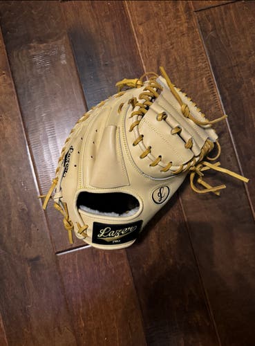 RH Catcher's Baseball Glove 32.5" (New)