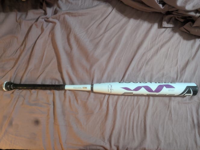 Used Louisville Slugger Genesis Cancer Awareness 25oz