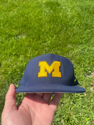 Blue Adult Unisex One Size Fits All  U Michigan Nike Hat (Used)