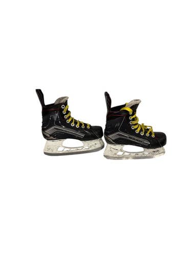 Used Bauer X 200 Junior Hockey Skate Junior 02.5 11847-s000031768