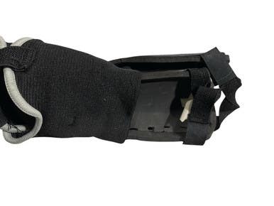 Used Dsg Soccer Shin Guards Youth Black Md 11847-s000035819