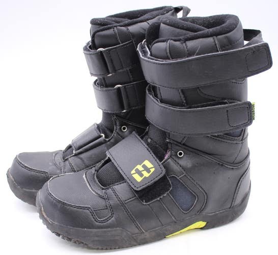 Morrow Slick Junior Snowboard Boots - Size 7 / Mondo 25 Used