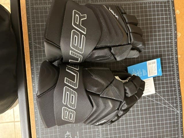 Bauer Vapor Flylite Gloves 14" (New)