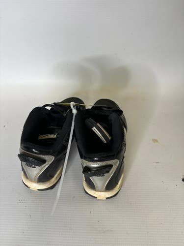 Used Nike Junior 02 Football Cleats 11850-s000014744