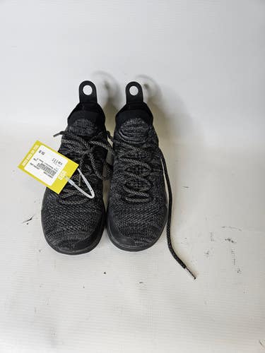 Used Nike Senior 9.5 Basketball Shoes 11850-s000013389