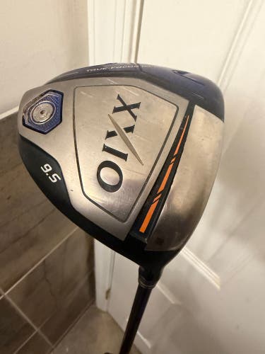 Men's XXIO Right Handed Driver Stiff Flex 9 Loft (Used)