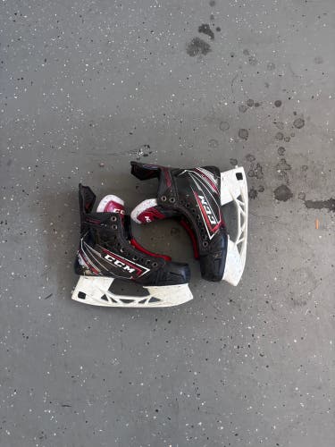 2019 CCM JetSpeed FT2 Hockey Skates Regular Width 6.5 (Used)