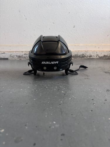 Medium Bauer Re-Akt 75 Helmet (Used)