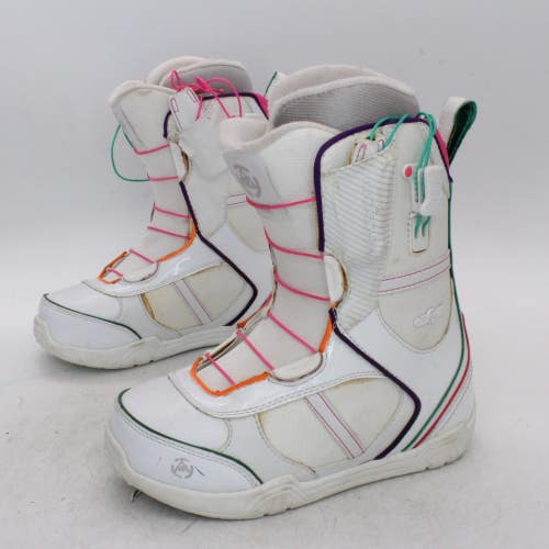 K2 Scene Quick Lace Women's Snowboard Boots - Size 5 / Mondo 22 Used