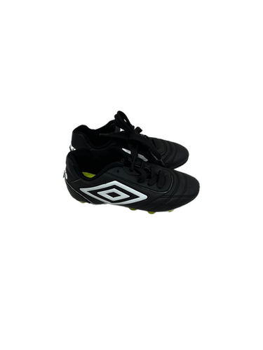 Used Umbro Youth 11.0 Soccer Cleats Black 11692-s000135344