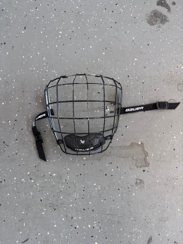 Large Bauer Profile II Facemask Full Cage (Used)