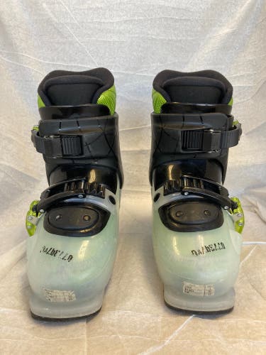 Mondo 20 & 20.5 Kid's Dalbello Menace 2 All Mountain Ski Boots (Used)