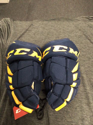 CCM JetSpeed FT485 Gloves 12" (New)