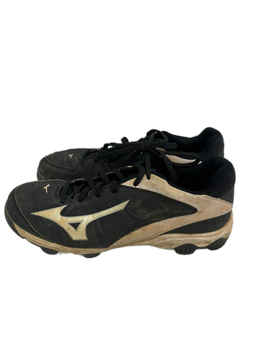 Used Mizuno Finch Womens 10 Softball Cleats Black And White 11692-s000136701