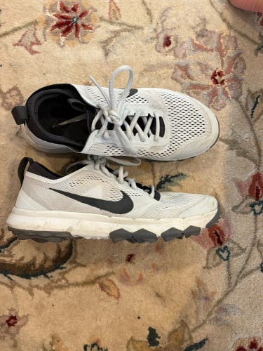 Men's Size M 7.0 (W 8.0) Nike Golf Shoes (Used)- worn a couple of times.