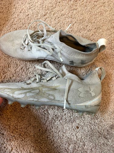 White Men's Size M 12.0 (W 13.0) Adult Under Armour Command Pro Low Top Molded Cleats (Used)
